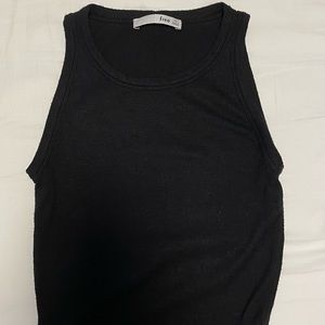 Aritzia Wilfred free black tank top